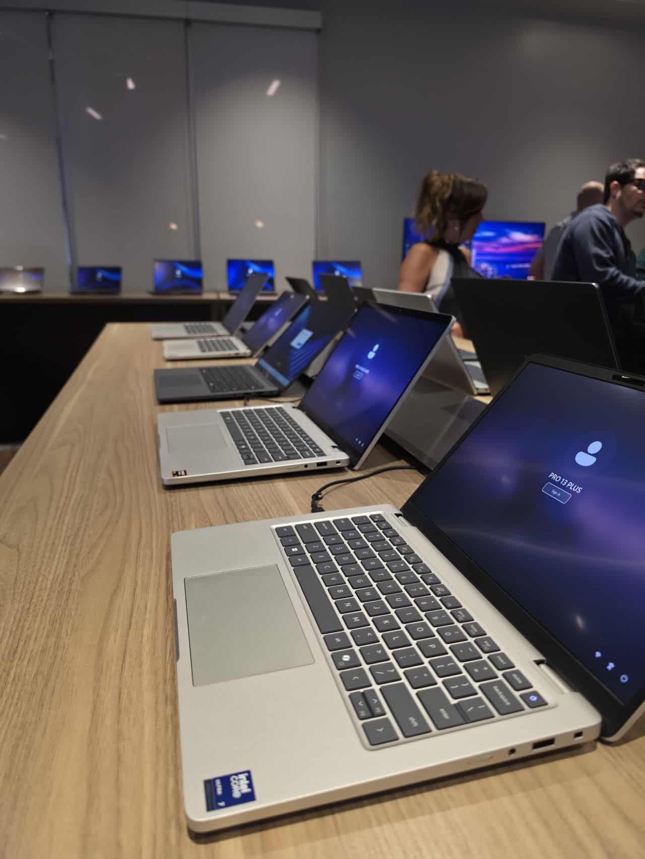 Infraestructura de servidores y AI exhibida en el Innovation Lab de Dell